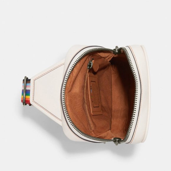 🌈 Coach Sullivan Pack In Rainbow Signature Canvas - Picture 7 of 16